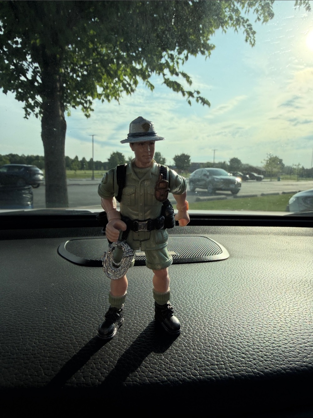 Dino Valley Chap Mei Bob The Ranger Explorer Figure - Picture 1 of 6
